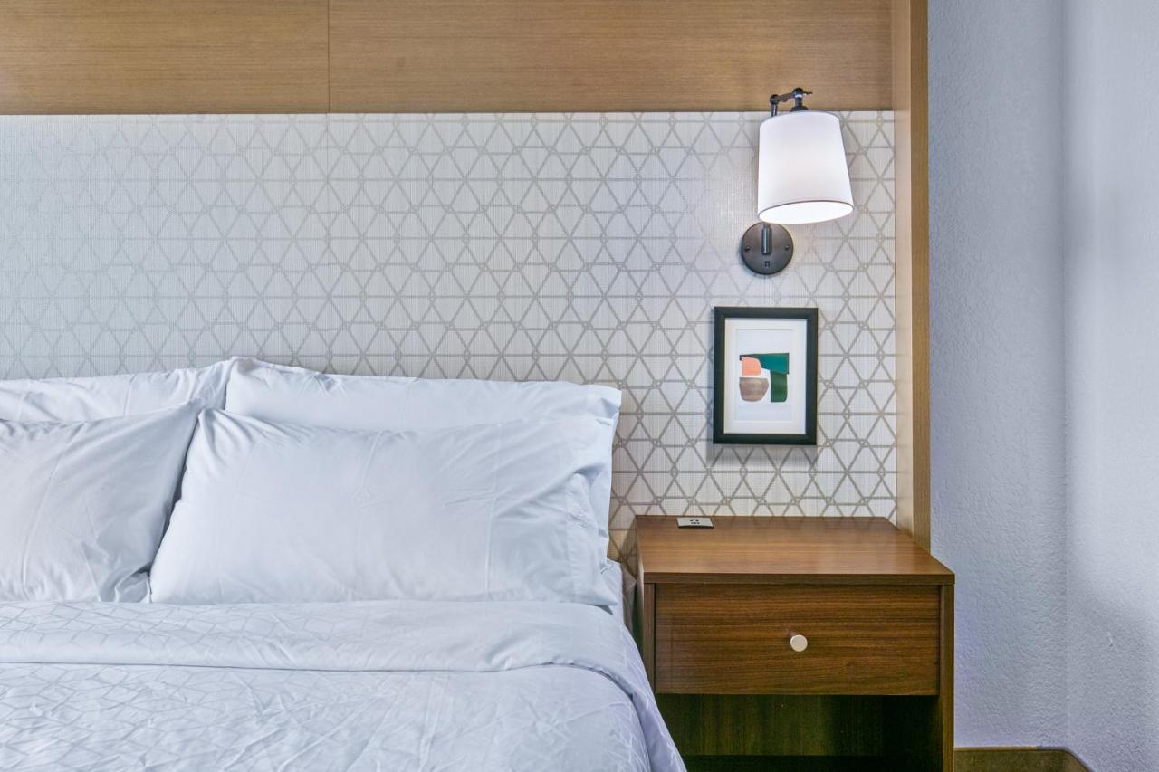 Holiday Inn Express Hotel & Suites Lucedale By Ihg Екстер'єр фото