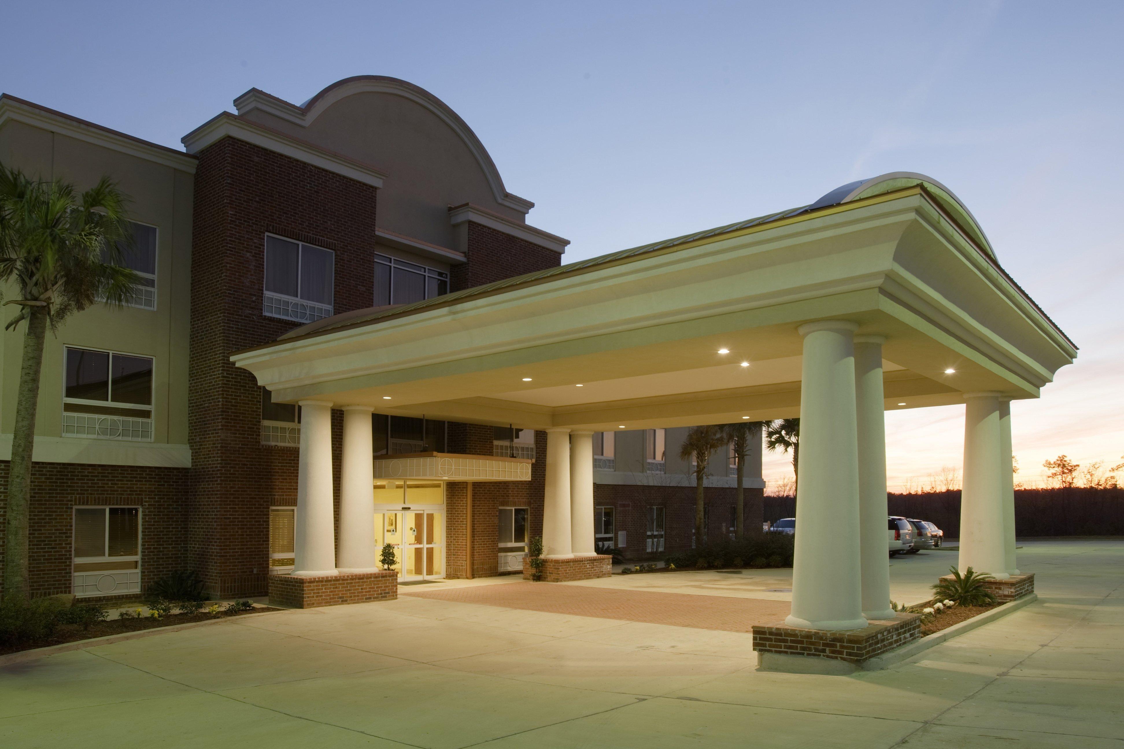 Holiday Inn Express Hotel & Suites Lucedale By Ihg Екстер'єр фото